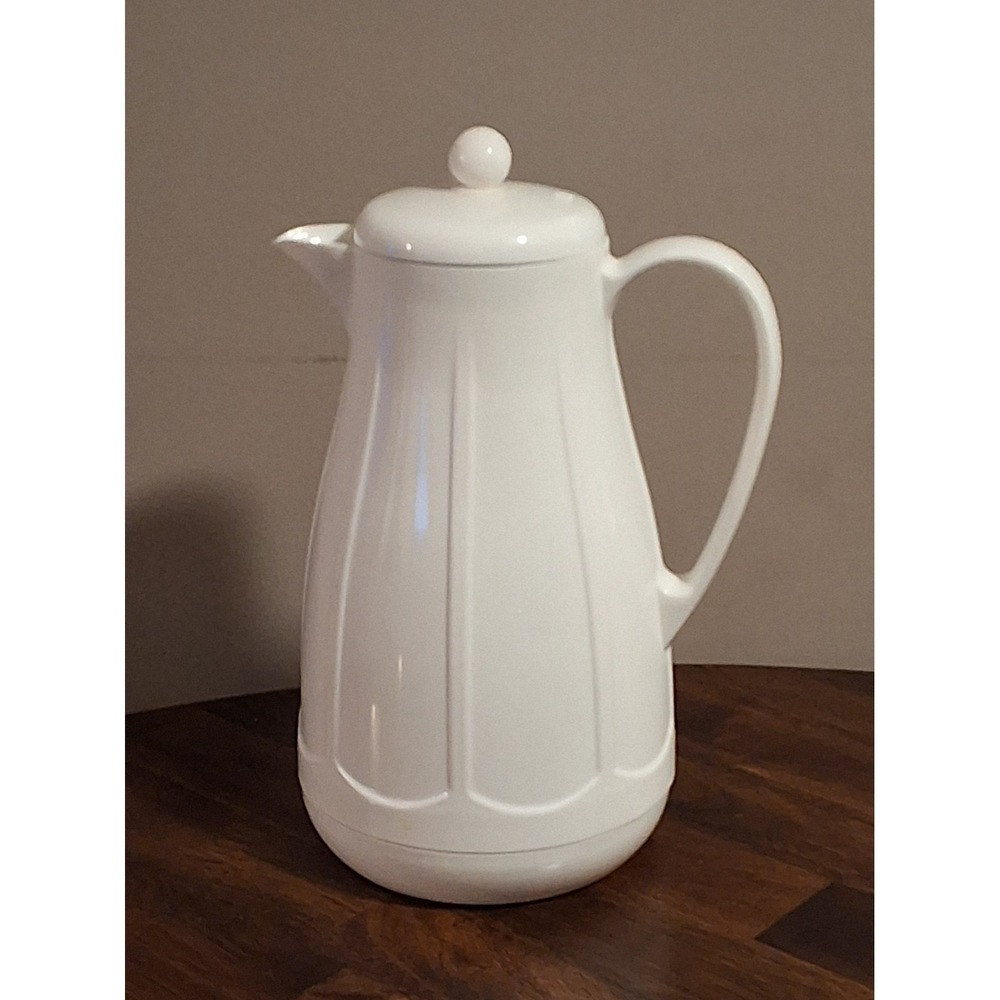 Vintage Copco White Thermal Coffee Carafe Pitcher 1 Quart Made In Woodridge, IL